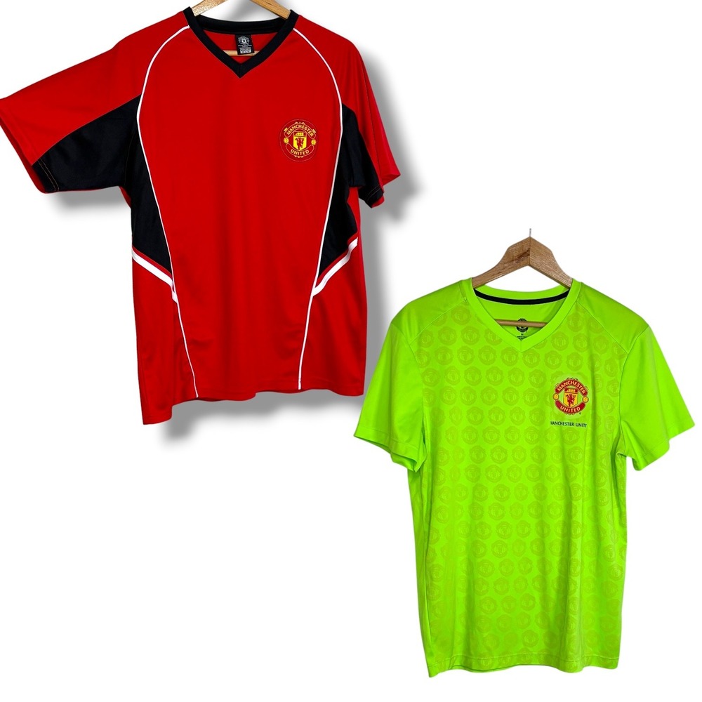 Manchester‎ United Soccer Jersey M Red Neon Green 2-Pack V-Neck Short Sleeve